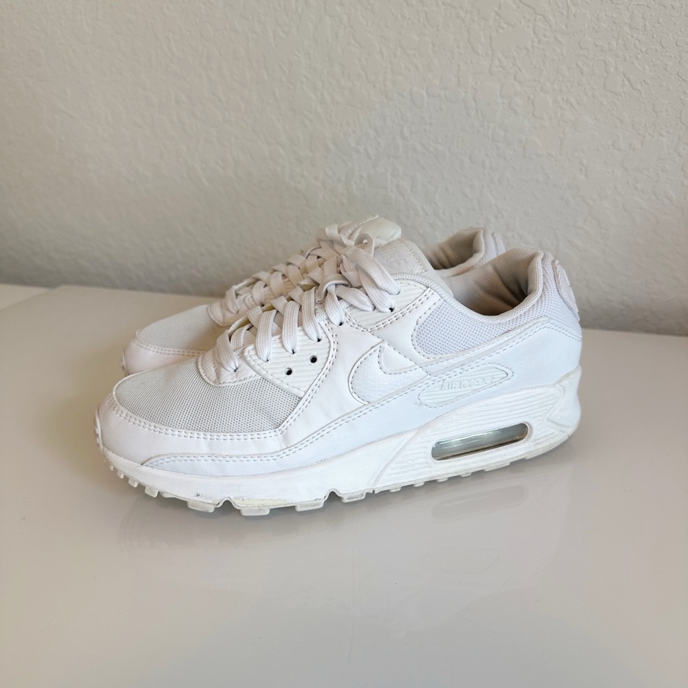 Nike Air Max 90 - White Women Sneakers - Size 8